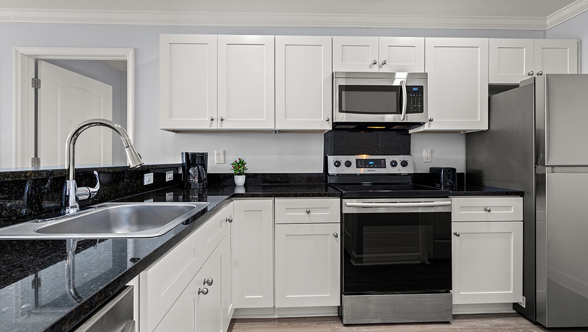 Ocean Escape | 3 Bedroom Condo (Sleeps 10)