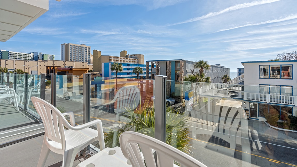 Ocean Escape | 3 Bedroom Condo (Sleeps 10)