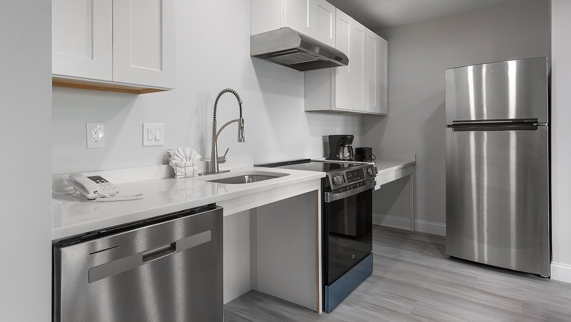 Ocean Escape Boardwalk | 3 Bedroom Ocean View Condo ADA (Sleeps 10)