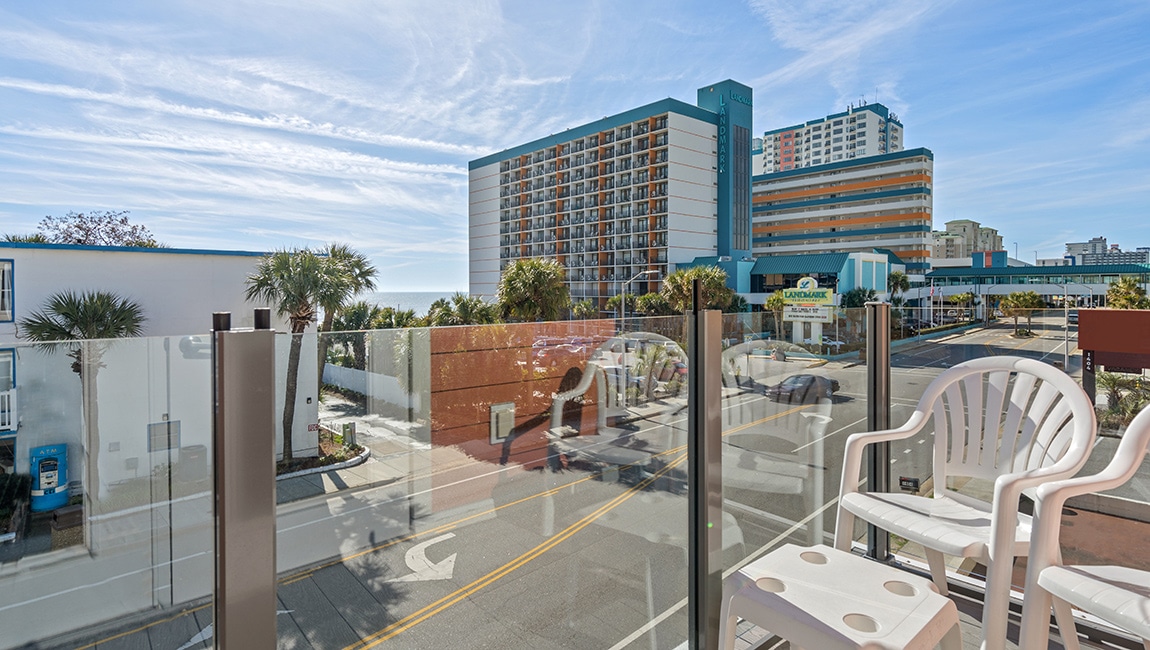 Ocean Escape | 3 Bedroom Condo (Sleeps 10)