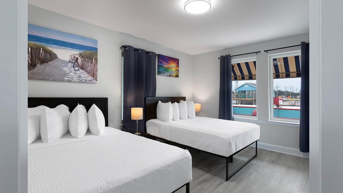 Ocean Escape Boardwalk | 2 Bedroom Boulevard View Condo (Sleeps 8)