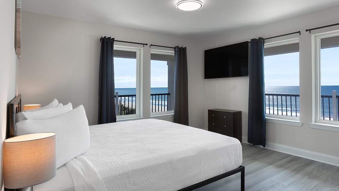 Ocean Escape Boardwalk | 3 Bedroom Corner Oceanfront Deluxe Condo (Sleeps 11)