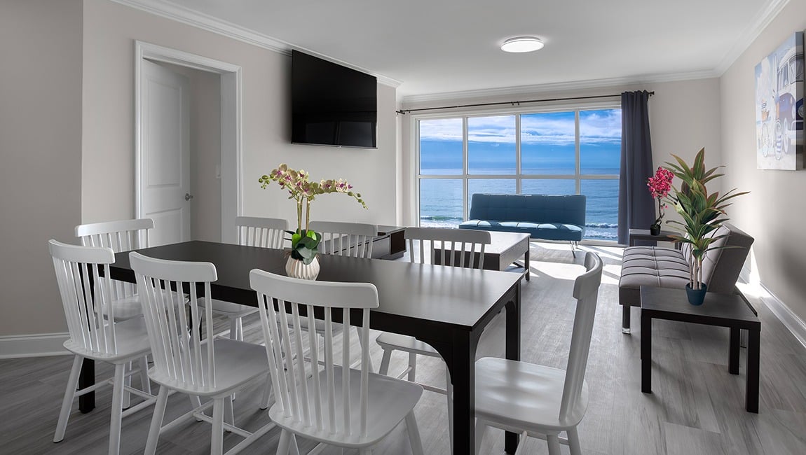 Ocean Escape Boardwalk | 3 Bedroom Corner Oceanfront South Condo (Sleeps 11)