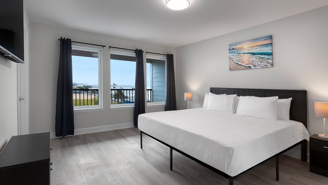 Ocean Escape Boardwalk | 3 Bedroom Ocean View Condo (Sleeps 10)