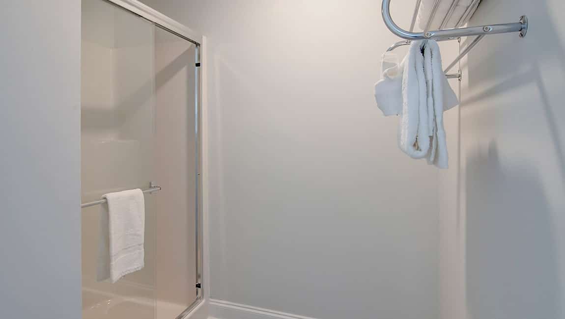 Ocean Escape Boardwalk | 3 Bedroom Oceanfront Condo (Sleeps 13)