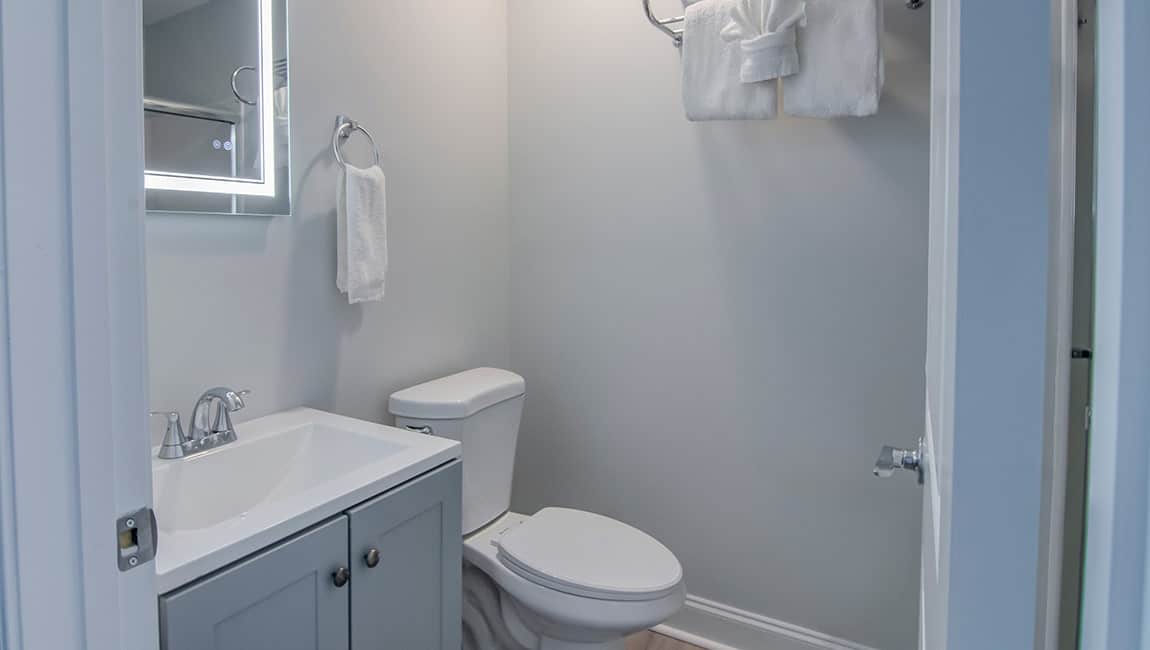 Ocean Escape Boardwalk | 3 Bedroom Ocean View Condo (Sleeps 10)