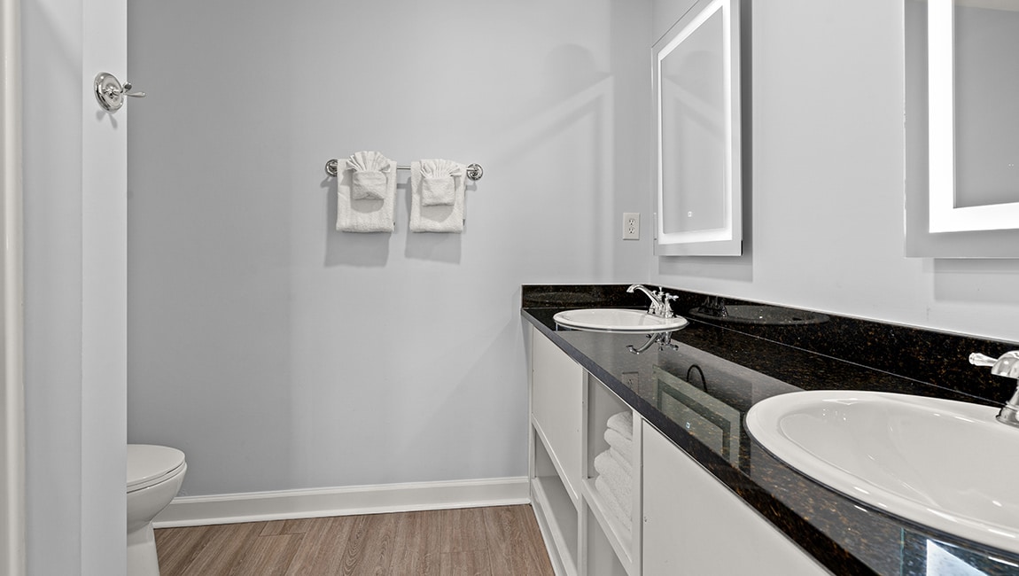 Ocean Escape | 2 Bedroom Condo – 2 Queens (Sleeps 8)