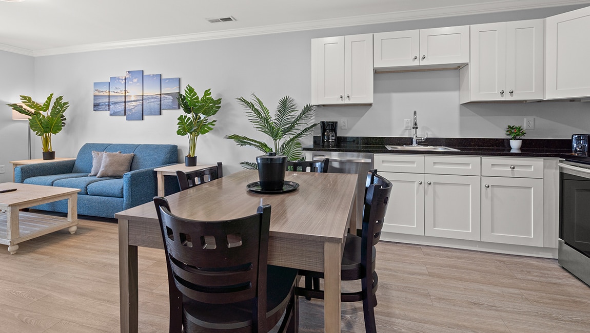 Ocean Escape | 2 Bedroom Condo – 2 Queens (Sleeps 8)