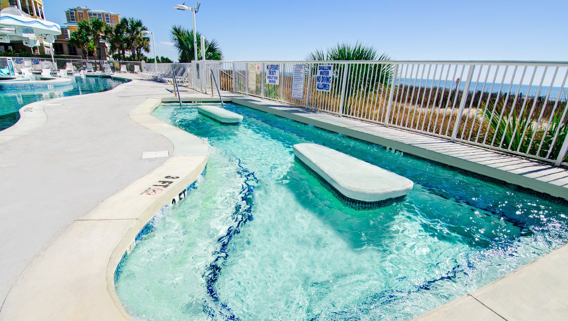 hotel BLUE Water Features