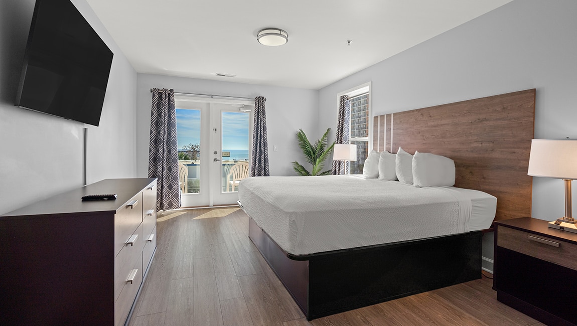 Ocean Escape | 3 Bedroom Ocean View Condo (Sleeps 10)