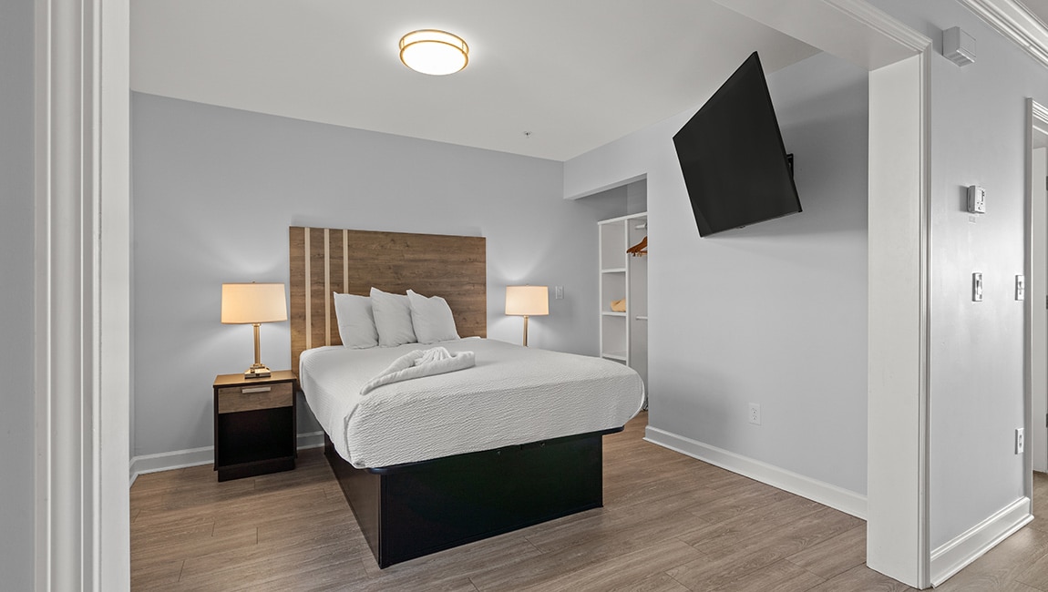 Ocean Escape | 3 Bedroom Ocean View Condo (Sleeps 10)