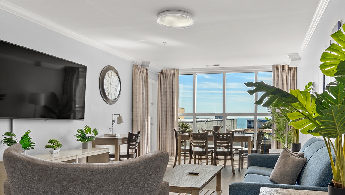 Ocean Escape | 3 Bedroom Ocean View Condo (Sleeps 10)