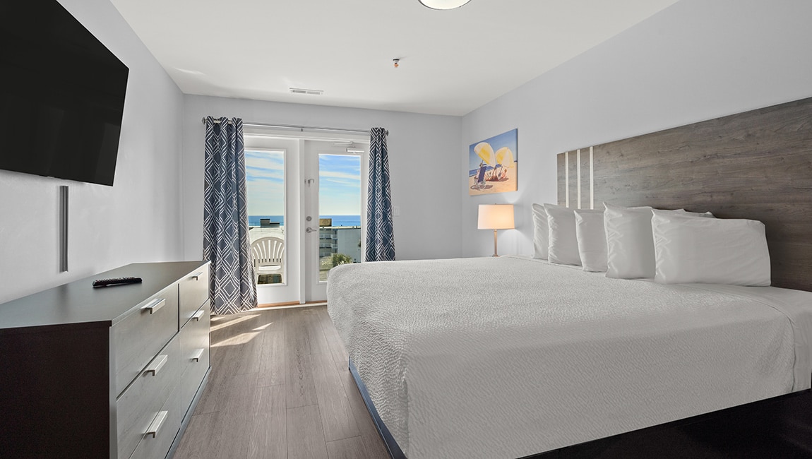 Ocean Escape | Ocean View 2 Bedroom Condo – King (Sleeps 6)
